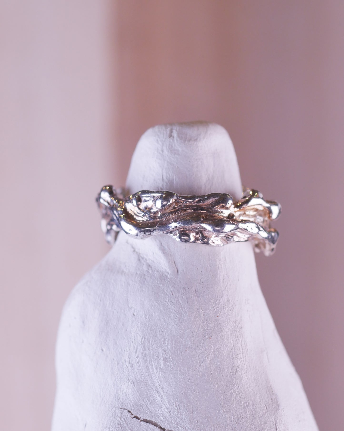 Splash Streamlet Ring
